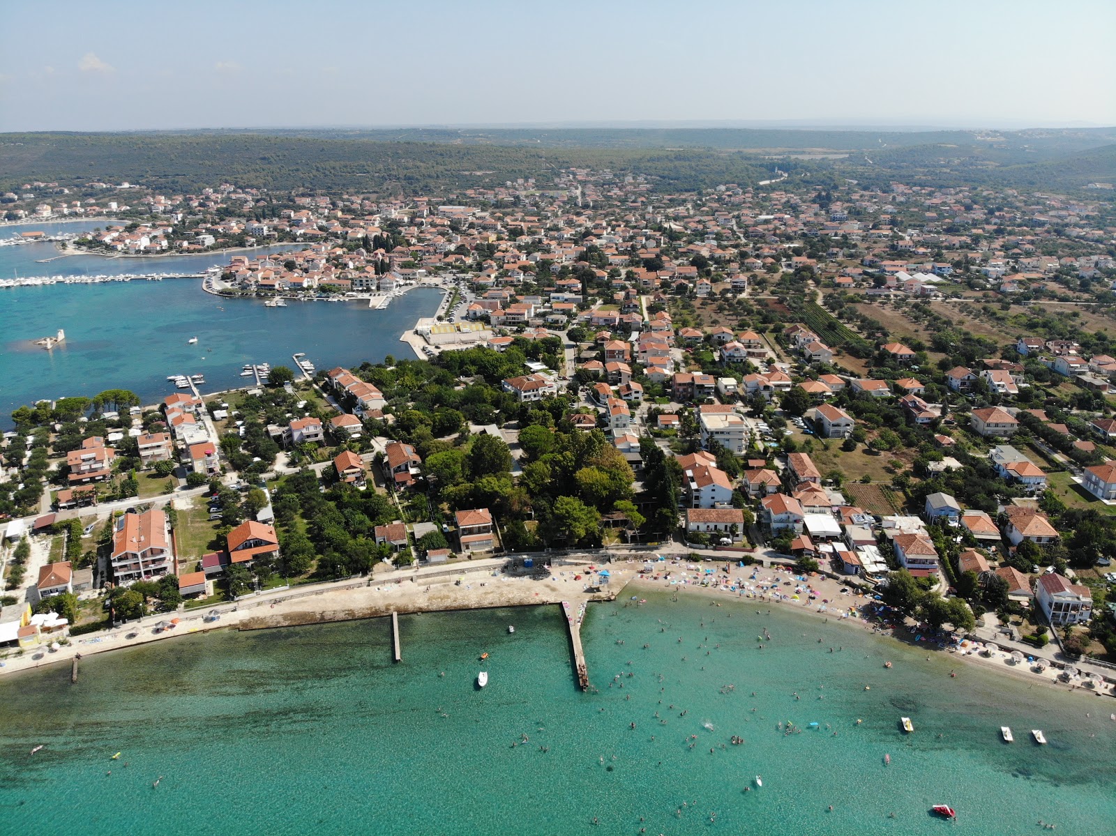 Plaza Djeci raj'in fotoğrafı çok temiz temizlik seviyesi ile