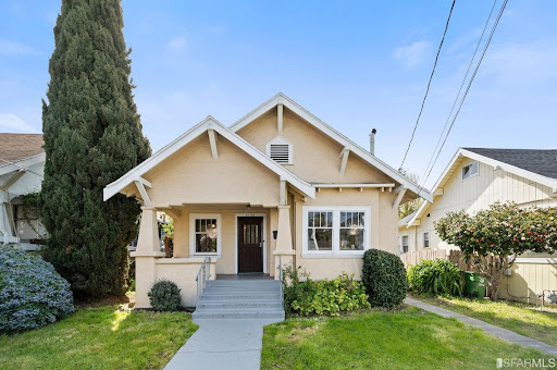Mosaik Real Estate image