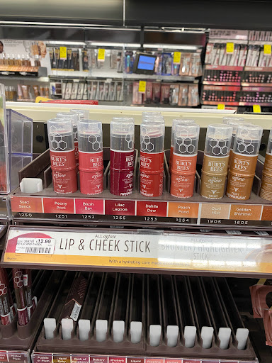 Convenience Store «CVS», reviews and photos, 24 Mamaroneck Ave, White Plains, NY 10601, USA