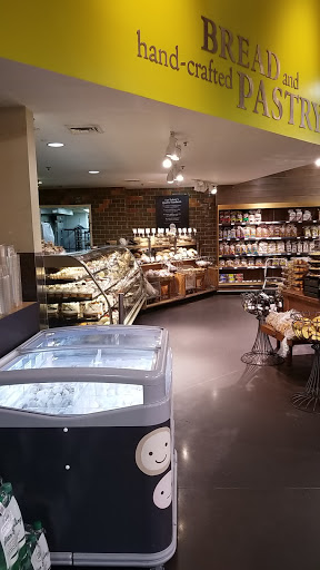 Whole Foods Market, 1700 Duke St, Alexandria, VA 22314, USA, 