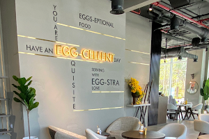 eggcellent cafe image