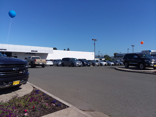 Toyota Dealer «Thurston Auto Plaza», reviews and photos, 2800 N State St, Ukiah, CA 95482, USA