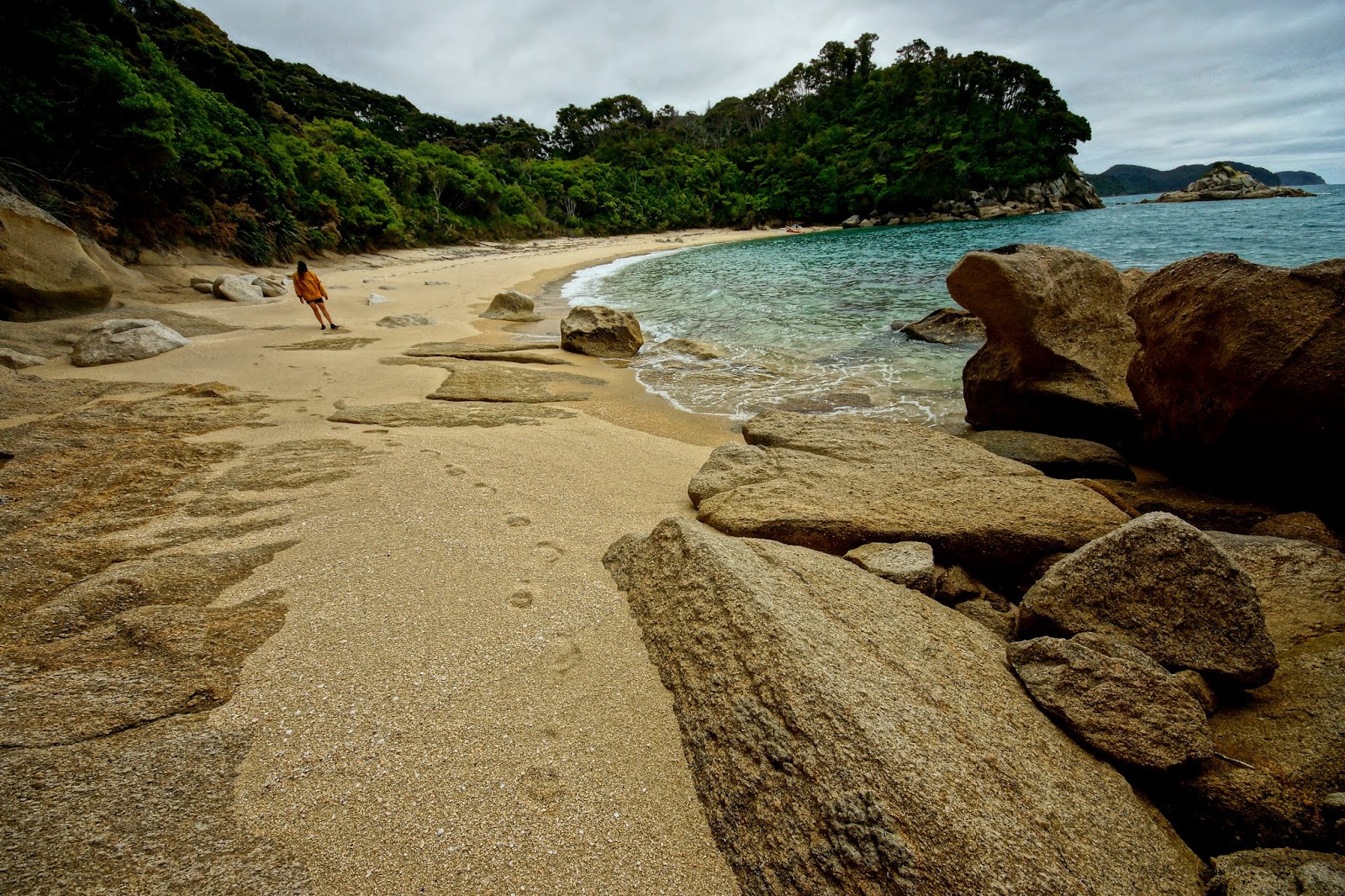 Photo of Torrent Bay Beach I with turquoise pure water surface