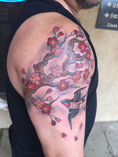 Tattoo Shop «Living Canvas Tattoos Inc», reviews and photos, 930 S Mill Ave, Tempe, AZ 85281, USA