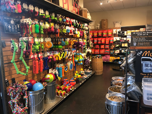 Pet Supply Store «Mud Bay», reviews and photos, 2750 77th Ave SE, Mercer Island, WA 98040, USA