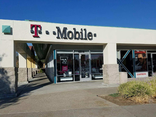 Cell Phone Store «T-Mobile», reviews and photos, 421 Pioneer Ave Suite A, Woodland, CA 95776, USA