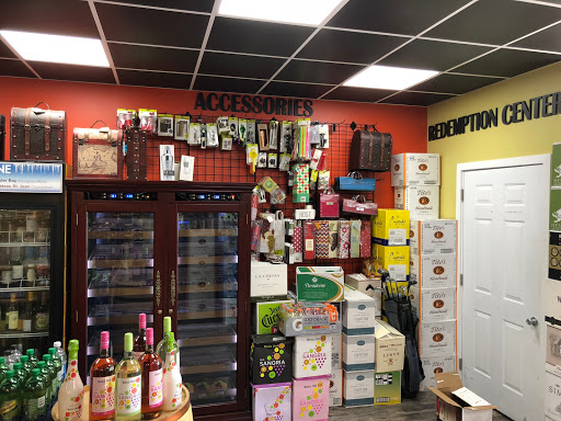Liquor Store «Town Line Wine & Spirits», reviews and photos, 2430 Foxon Rd, North Branford, CT 06471, USA