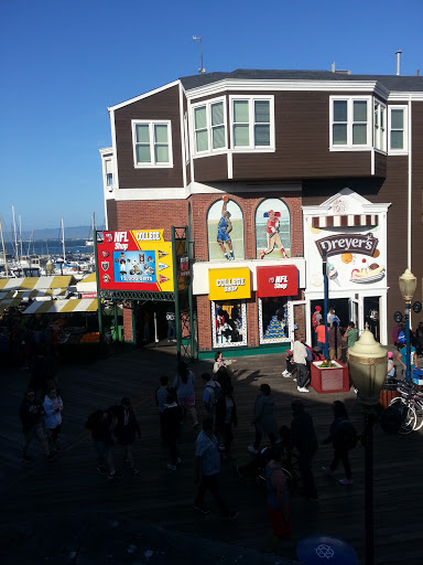 Sportswear Store «College Shop», reviews and photos, 2 Beach St, San Francisco, CA 94133, USA