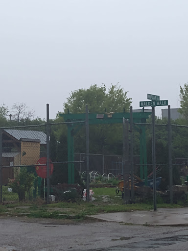 WEST END COMMUNITY GARDEN