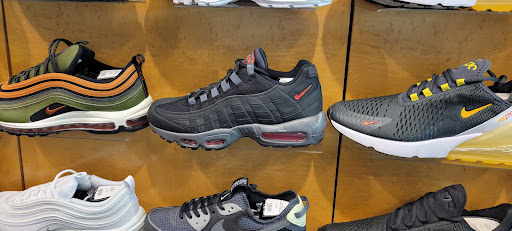 Shoe Store «Finish Line», reviews and photos, 2601 Preston Rd, Frisco, TX 75034, USA