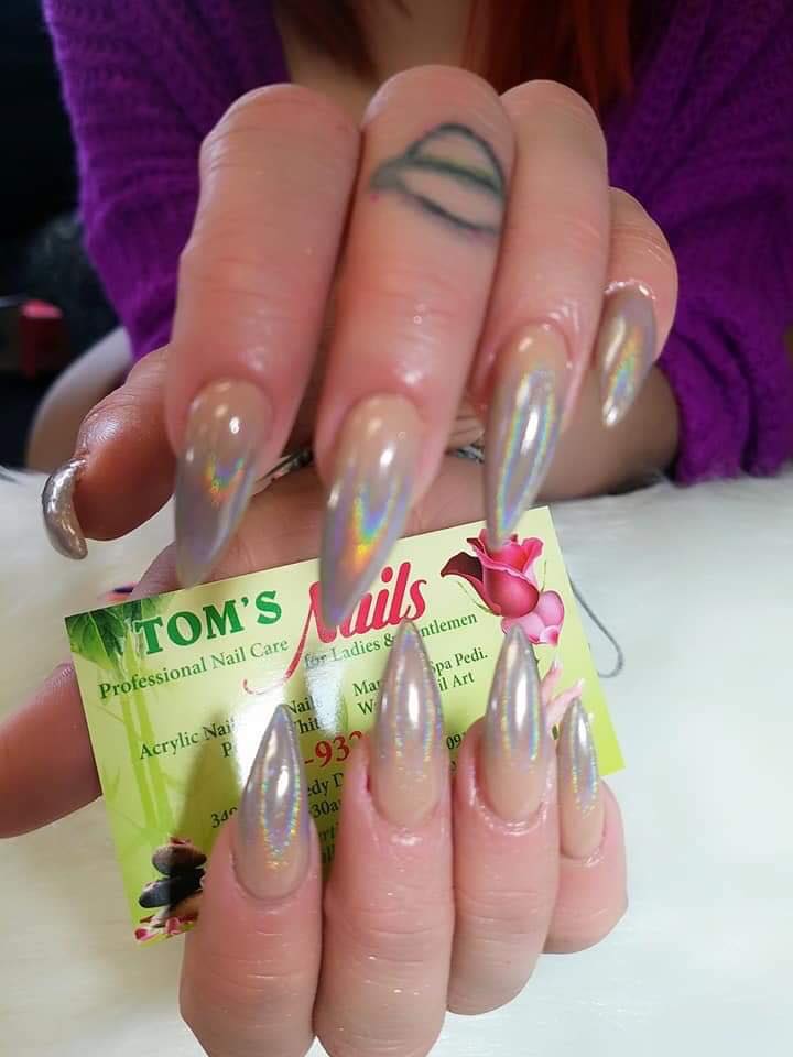 Tom's Nails