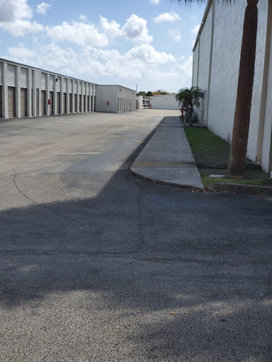 Self-Storage Facility «Public Storage», reviews and photos, 12123 W Sample Rd, Coral Springs, FL 33065, USA