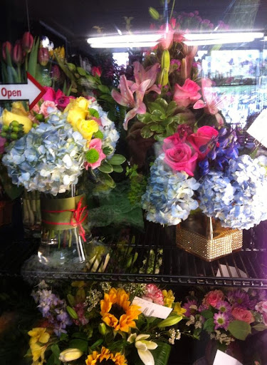 Florist «McCandless Floral», reviews and photos, 8105 Perry Hwy, Pittsburgh, PA 15237, USA