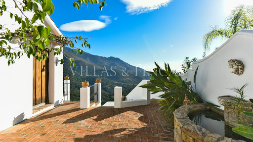 Villas & Fincas Country Properties - Carretera Casares, Los Ponys 8B, 29690 Casares, Málaga, España