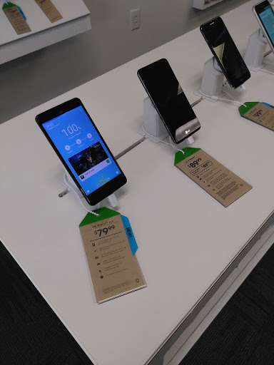 Cell Phone Store «Cricket Wireless Authorized Retailer», reviews and photos, 4192 Jonesboro Rd, Forest Park, GA 30297, USA