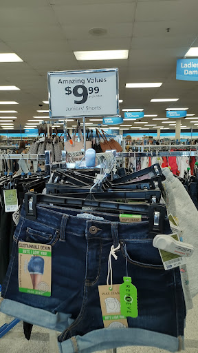 Clothing Store «Ross Dress for Less», reviews and photos, 628 Palomar St, Chula Vista, CA 91911, USA