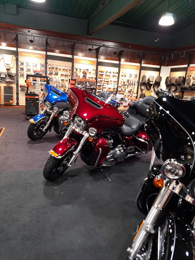 Motorcycle Dealer «Gatto Harley-Davidson», reviews and photos, 139 E 6th Ave, Tarentum, PA 15084, USA