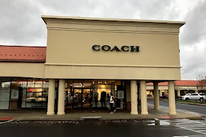 COACH Outlet image