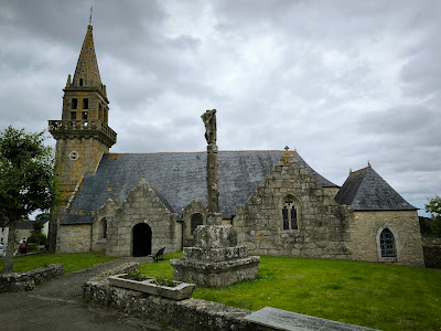 Le Cloitre St Thegonnec à Le Cloître-Saint-Thégonnec