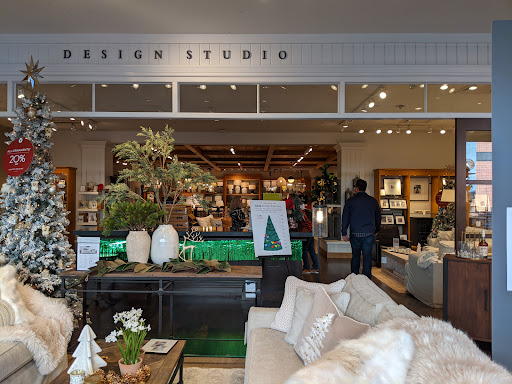 Pottery Barn, 7007 Friars Rd #590a, San Diego, CA 92108, USA, 