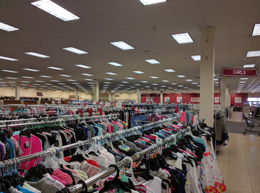 Clothing Store «Burlington Coat Factory», reviews and photos, 103 Marketplace Dr, Hampton, VA 23666, USA