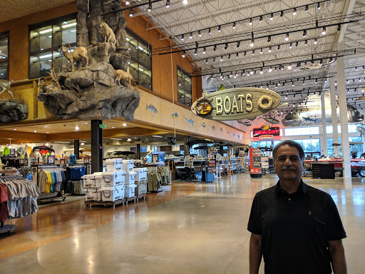 Sporting Goods Store «Bass Pro Shops», reviews and photos, 7777 Victoria Gardens Ln, Rancho Cucamonga, CA 91739, USA