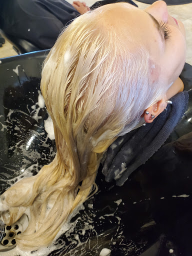 Hair Salon «Salon Riviera», reviews and photos, 8809 N Harborview Dr, Gig Harbor, WA 98332, USA
