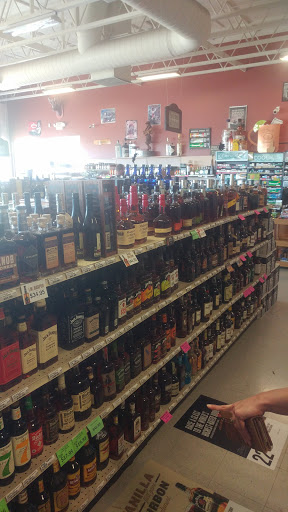 Liquor Store «Santiam Liquor Store», reviews and photos, 2530 Pacific Blvd SE, Albany, OR 97322, USA