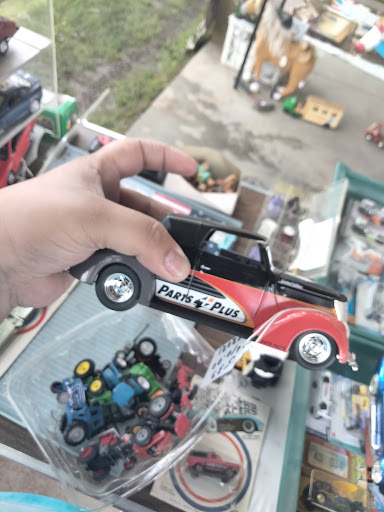 Flea Market «East Avon Flea Market», reviews and photos, 1520 W Henrietta Rd, Avon, NY 14414, USA