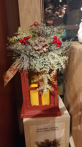 American Restaurant «Cracker Barrel Old Country Store», reviews and photos, 200 Cracker Barrel Dr, Clarksville, TN 37040, USA