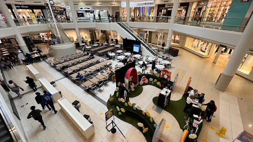 Shopping Mall «Kenwood Towne Centre», reviews and photos, 7875 Montgomery Rd, Cincinnati, OH 45236, USA
