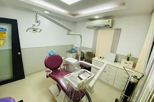 Dentistree Family Dental Clinic image