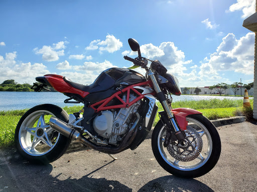 Used Motorcycle Dealer «Top Gear Inc», reviews and photos, 2000 Stirling Rd, Dania Beach, FL 33004, USA