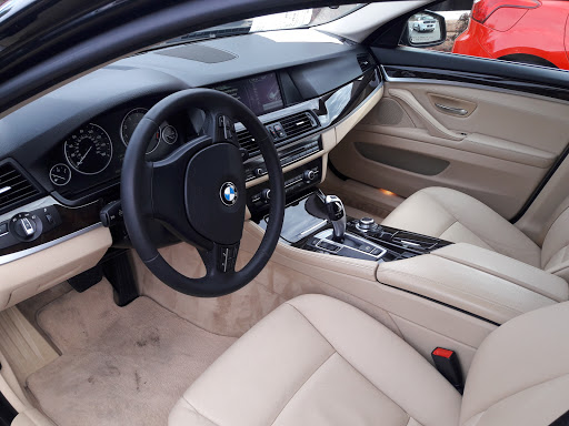 Used Car Dealer «Autoworld of Winston-Salem», reviews and photos, 345 Peters Creek Pkwy, Winston-Salem, NC 27101, USA