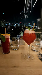 Photo n°194 de Bistrot Là-Haut à Suresnes ()