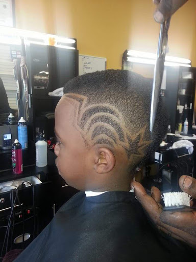 Barber Shop «100 Degrees Barber Shop», reviews and photos, 8120 Mall Pkwy #420, Lithonia, GA 30038, USA