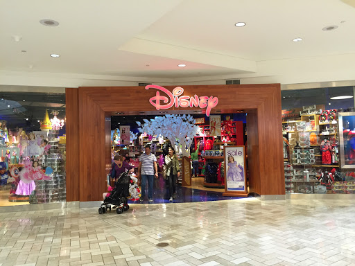 Toy Store «Disney Store», reviews and photos, 1961 Chain Bridge Rd, McLean, VA 22102, USA