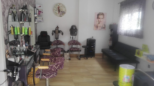Peluquería Marisa M.G. en Peal de Becerro, Jaén