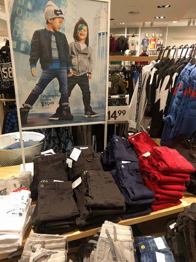 Clothing Store «H&M», reviews and photos, 410 Palladio Pkwy, Folsom, CA 95630, USA