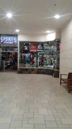 Shopping Mall «Vintage Faire Mall», reviews and photos, 3401 Dale Rd #483, Modesto, CA 95356, USA