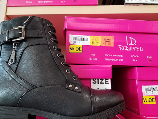 Shoe Store «Shoe Dept.», reviews and photos, 1106 N Main St, Suffolk, VA 23434, USA