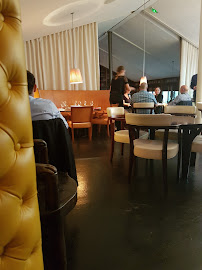 Atmosphère du Restaurant asiatique Restaurant Bon - Paris 16 - n°17