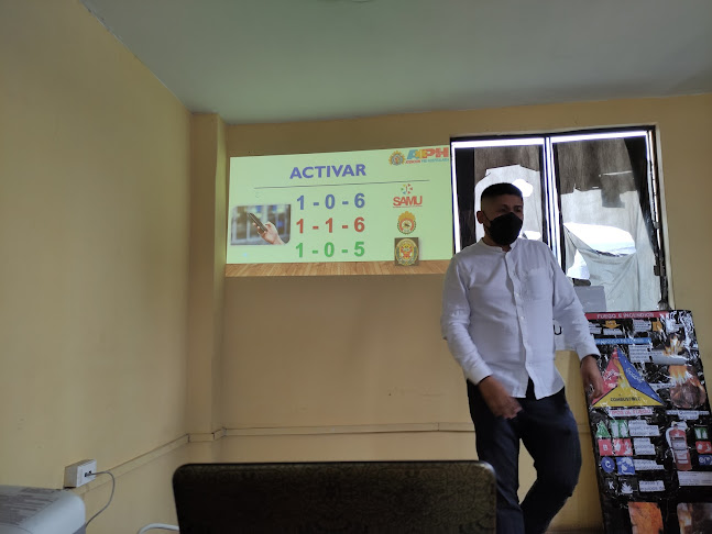 2WP8+CG6, Av. Canta Callao, Lima 15306