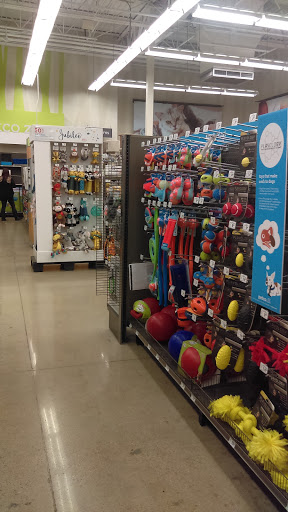 Pet Supply Store «Petco Animal Supplies», reviews and photos, 5601 Brodie Ln, Sunset Valley, TX 78745, USA