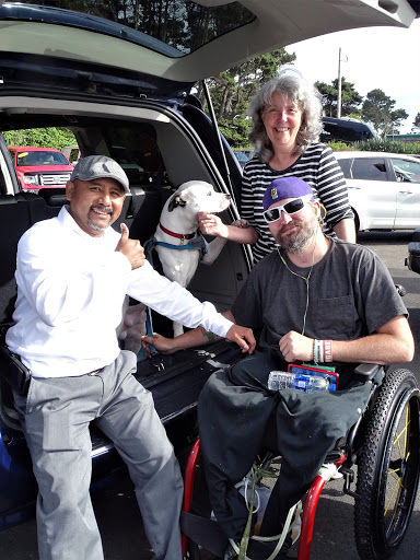 Car Dealer «Power Ford Lincoln City», reviews and photos, 1940 NE Hwy 101, Lincoln City, OR 97367, USA