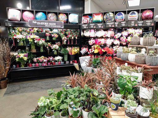 Grocery Store «Kroger», reviews and photos, 3100 Meridian Parke Dr, Greenwood, IN 46142, USA