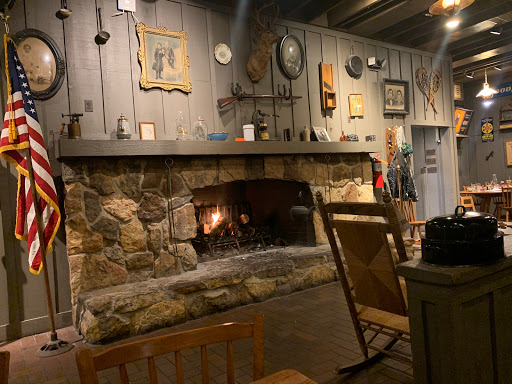 American Restaurant «Cracker Barrel Old Country Store», reviews and photos, 45525 N Interstate 94 Service Dr, Belleville, MI 48111, USA