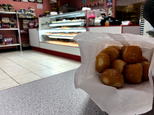 Donut Shop «Denton Donuts», reviews and photos, 505 W University Dr, Denton, TX 76201, USA