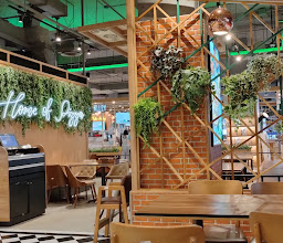 Domino’s Pizza Ngamwongwan photo
