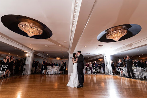 Wedding Venue «Candlewood Inn», reviews and photos, 506 Candlewood Lake Rd, Brookfield, CT 06804, USA